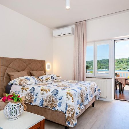 Apartment Bilice Beach المظهر الخارجي الصورة