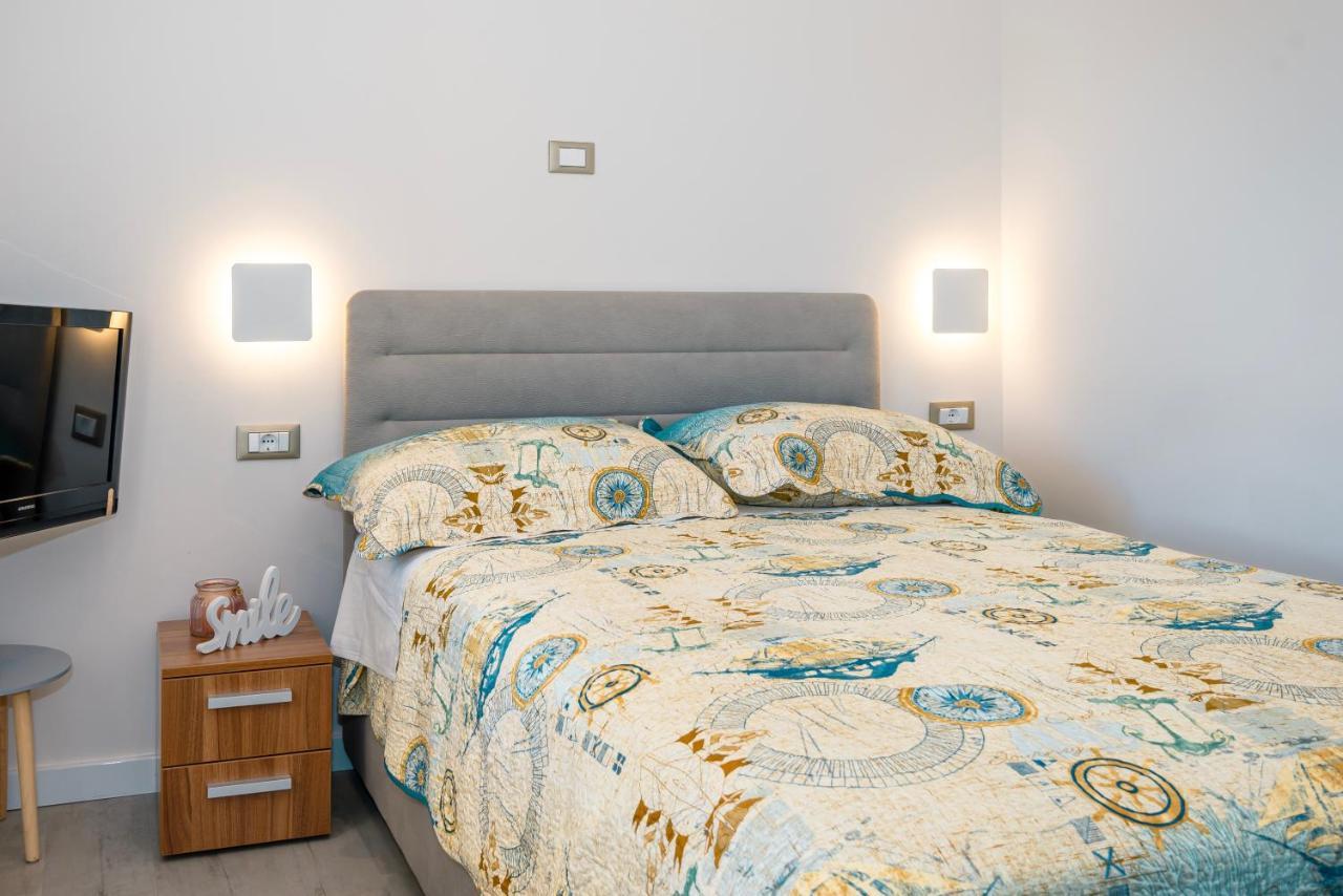 Apartment Bilice Beach المظهر الخارجي الصورة
