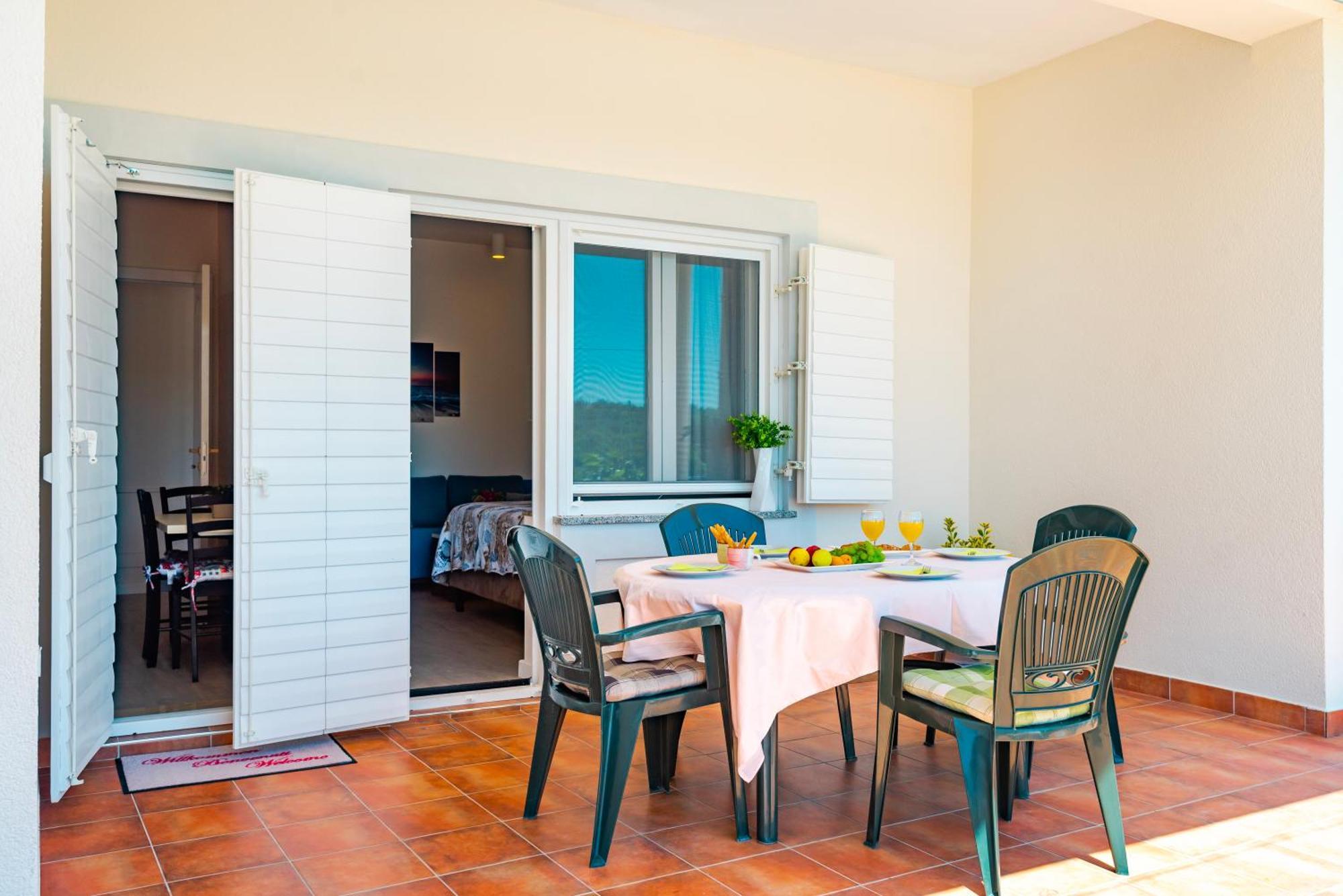 Apartment Bilice Beach المظهر الخارجي الصورة