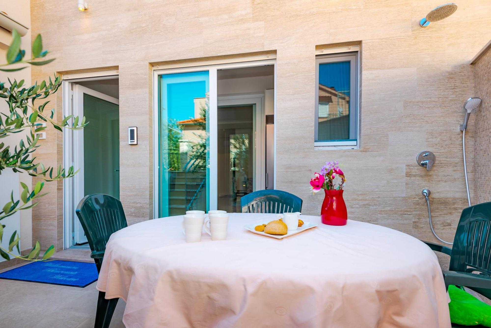 Apartment Bilice Beach المظهر الخارجي الصورة